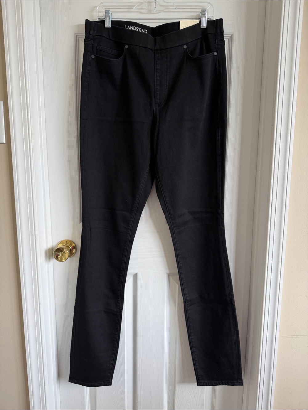 NWT Lands' End Women's Black Skinny Pull On Jeans - Tall
